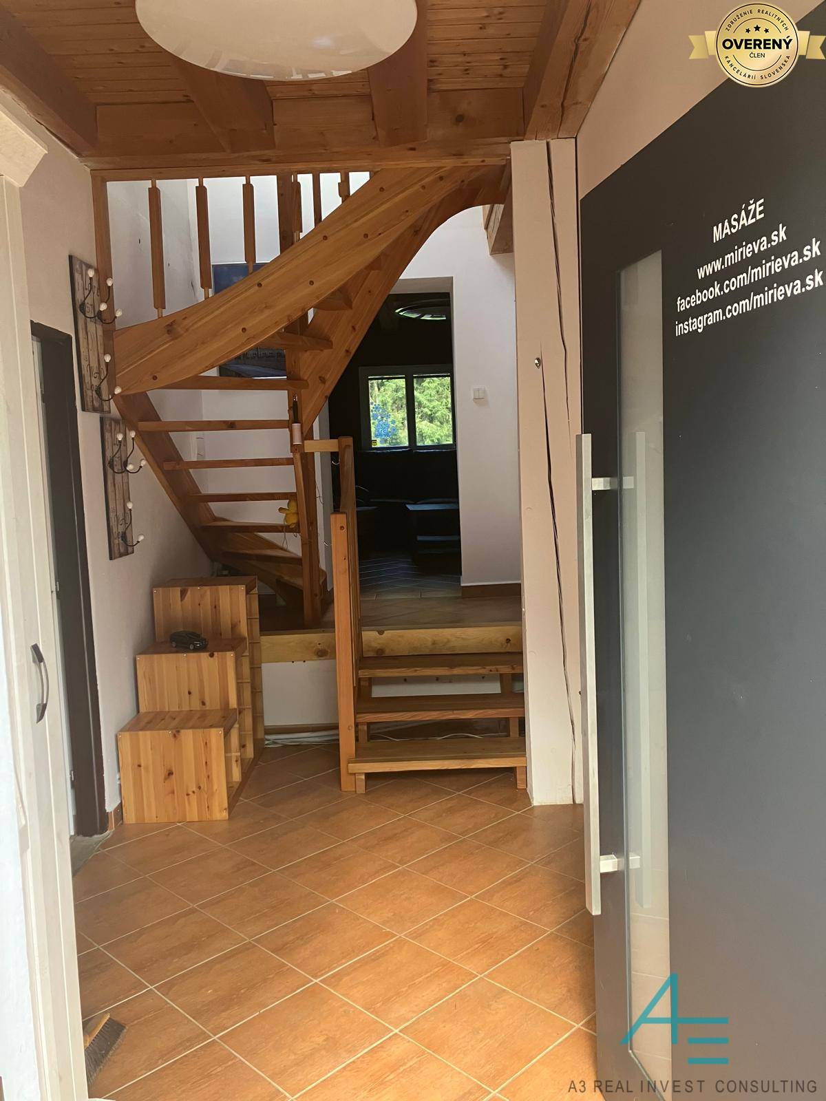 Nové drevené schodisko