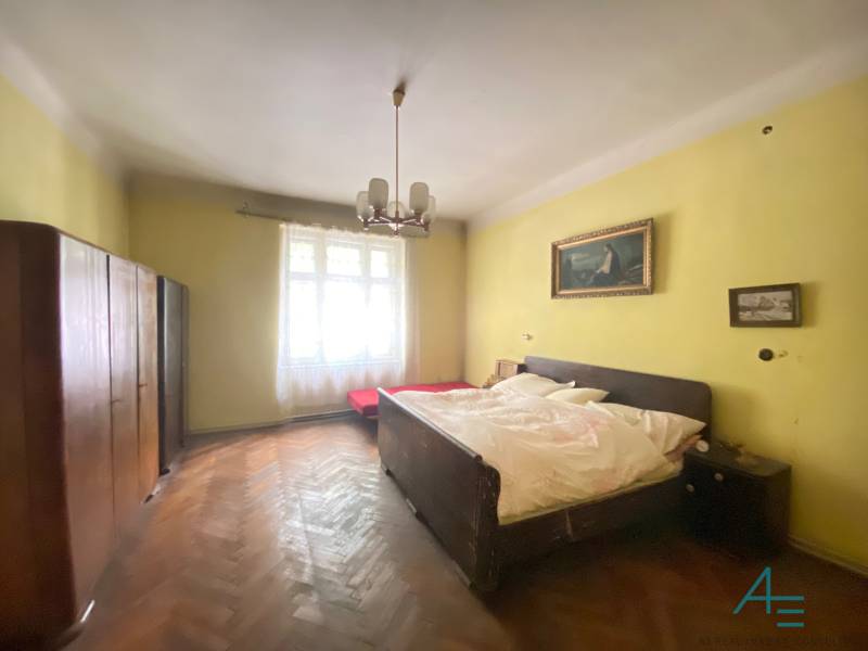 Spálňa drevená podlaha